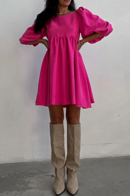 Well Tailored Dress with a Graceful Silhouette