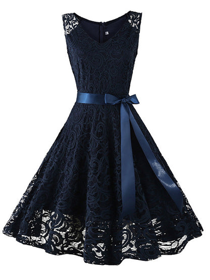 Classic Vintage Dress with a Flattering Fit