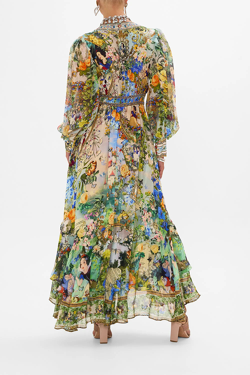 Gracefully Styled Dress for Any Occasion