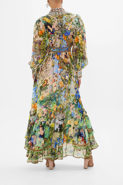 Gracefully Styled Dress for Any Occasion
