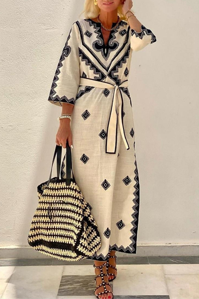 Sophisticated Dress with a Clean Classic Look