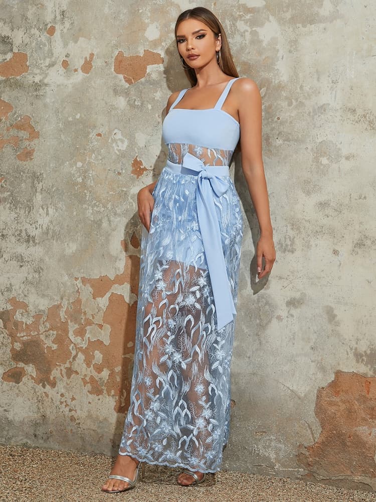 Gracefully Styled Dress for Any Occasion