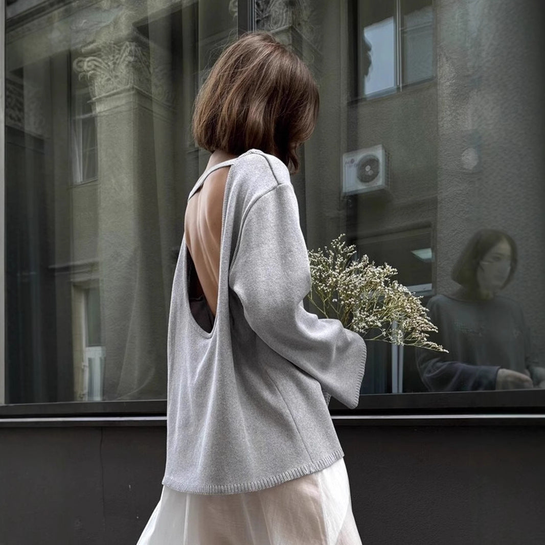 Well Tailored Sweater with a Graceful Silhouette