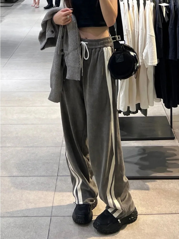 Classic Vintage Bag with a Flattering Fit