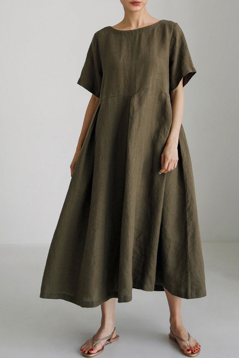 Sophisticated Dress with a Clean Classic Look