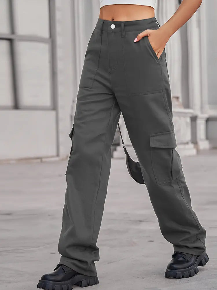 Well Tailored Pants with a Graceful Silhouette
