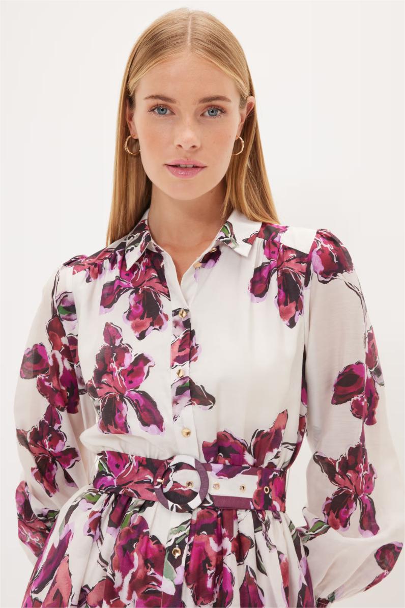 Well Tailored Dress with a Graceful Silhouette