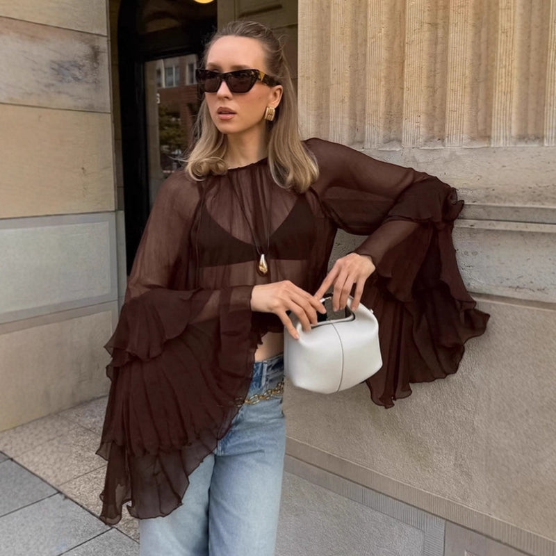 Sophisticated Blouse with a Clean Classic Look