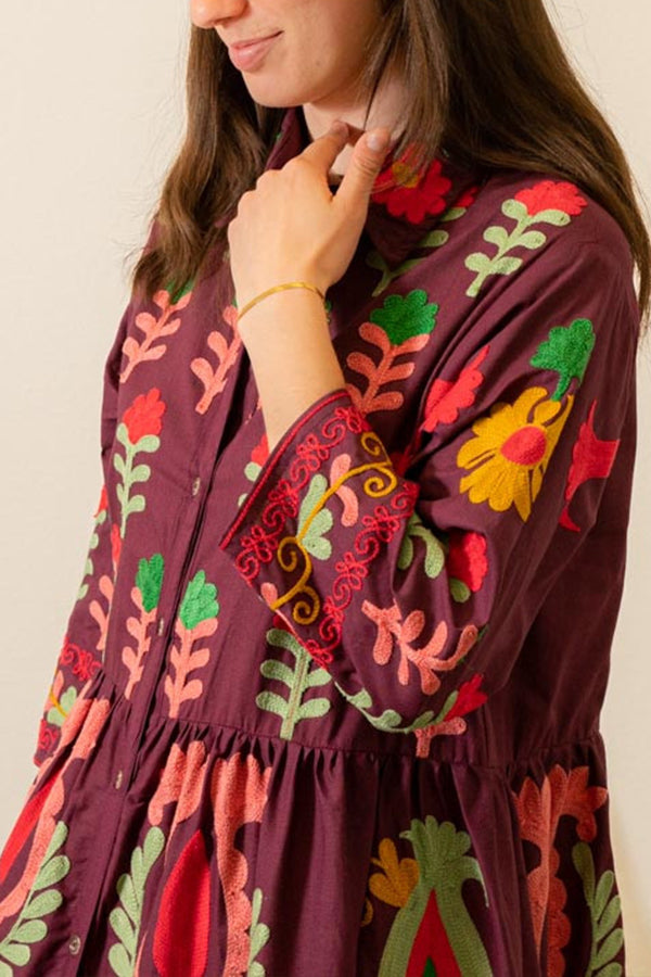 Classic Vintage Dress with a Flattering Fit