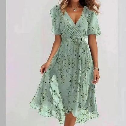 Polished Dress with an Effortless Classic Look