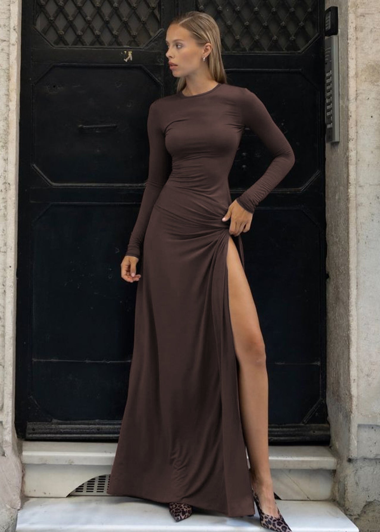 Classic Vintage Dress with a Flattering Fit