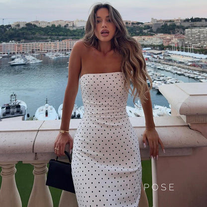 Well Tailored Dress with a Graceful Silhouette
