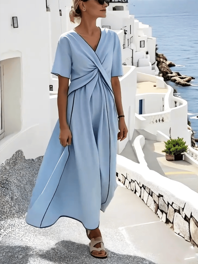 Beautifully Crafted Dress in a Classic Style