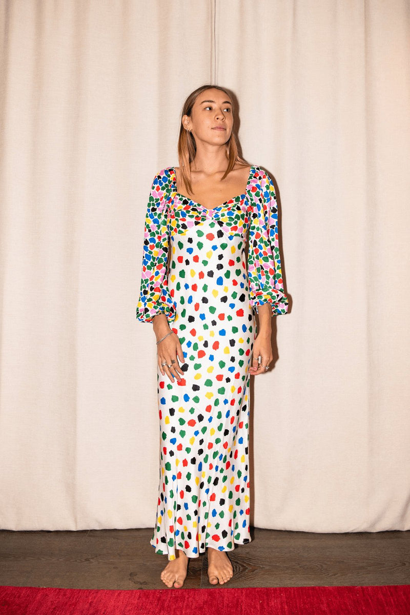 Classic Vintage Dress with a Flattering Fit
