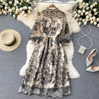Classic Vintage Dress with a Flattering Fit