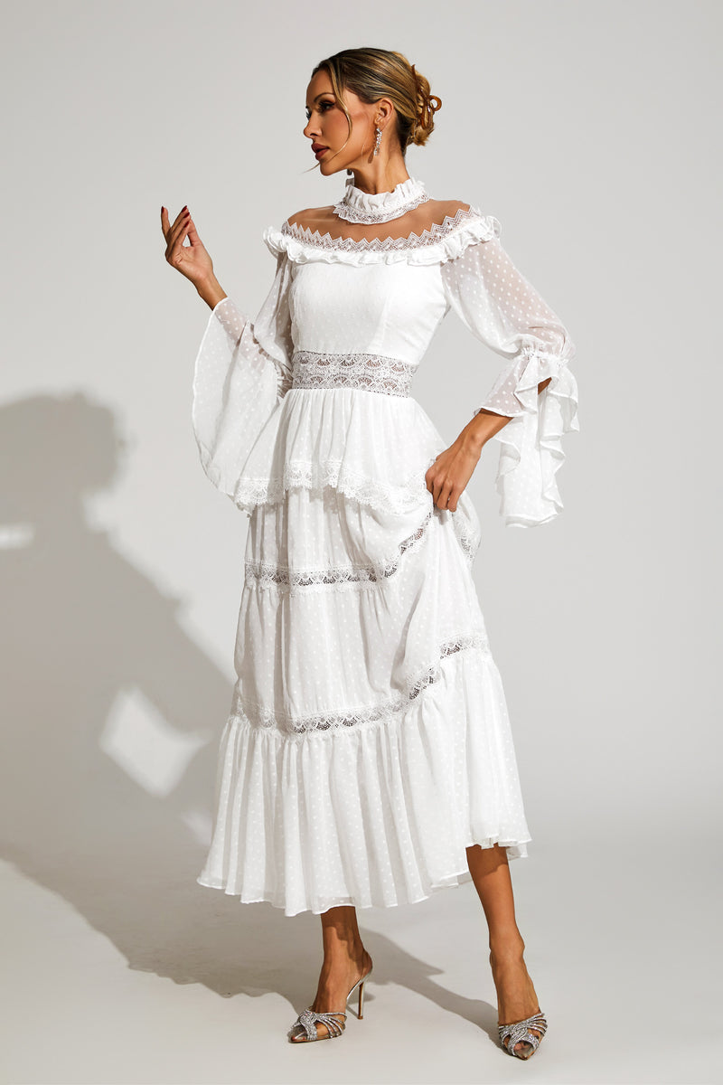 Beautifully Finished Dress in a Timeless Design