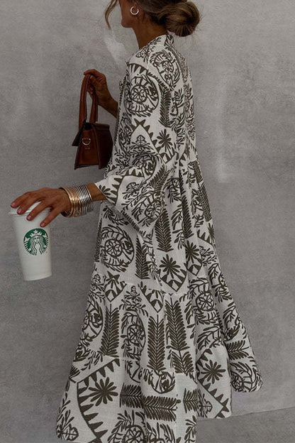 Effortlessly Elegant Dress with a Timeless Design