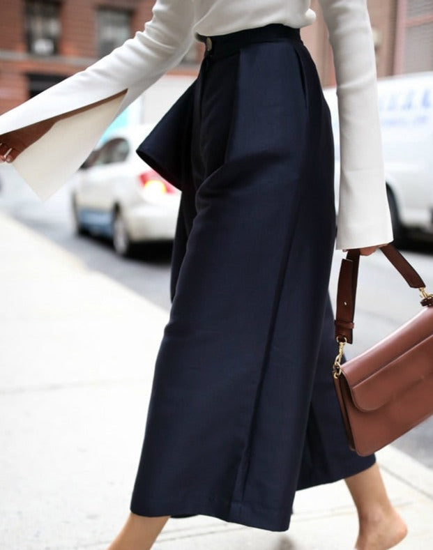 Sophisticated Pants with a Clean Classic Look