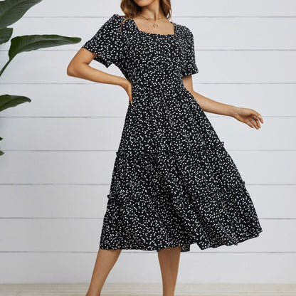 Effortlessly Elegant Dress with a Timeless Design