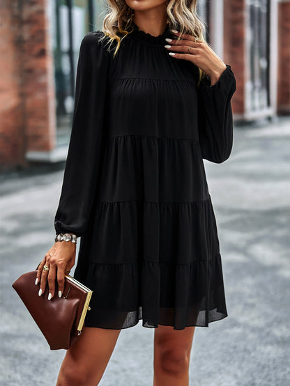 Effortlessly Elegant Dress with a Timeless Design