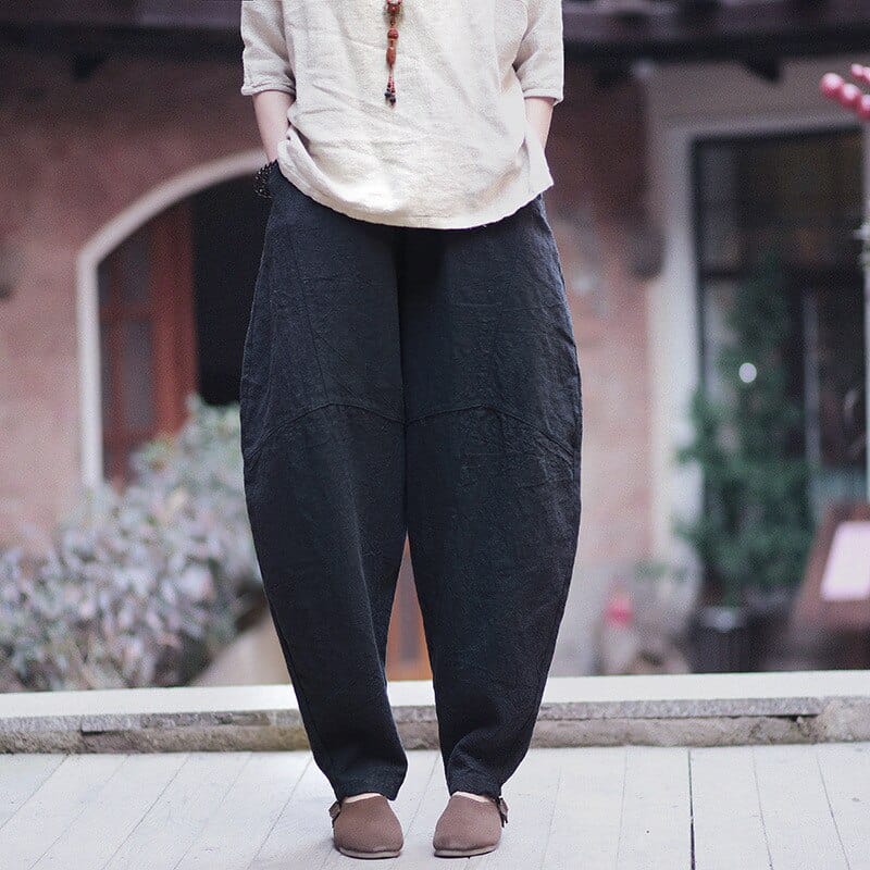 Classic Vintage Pants with a Flattering Fit