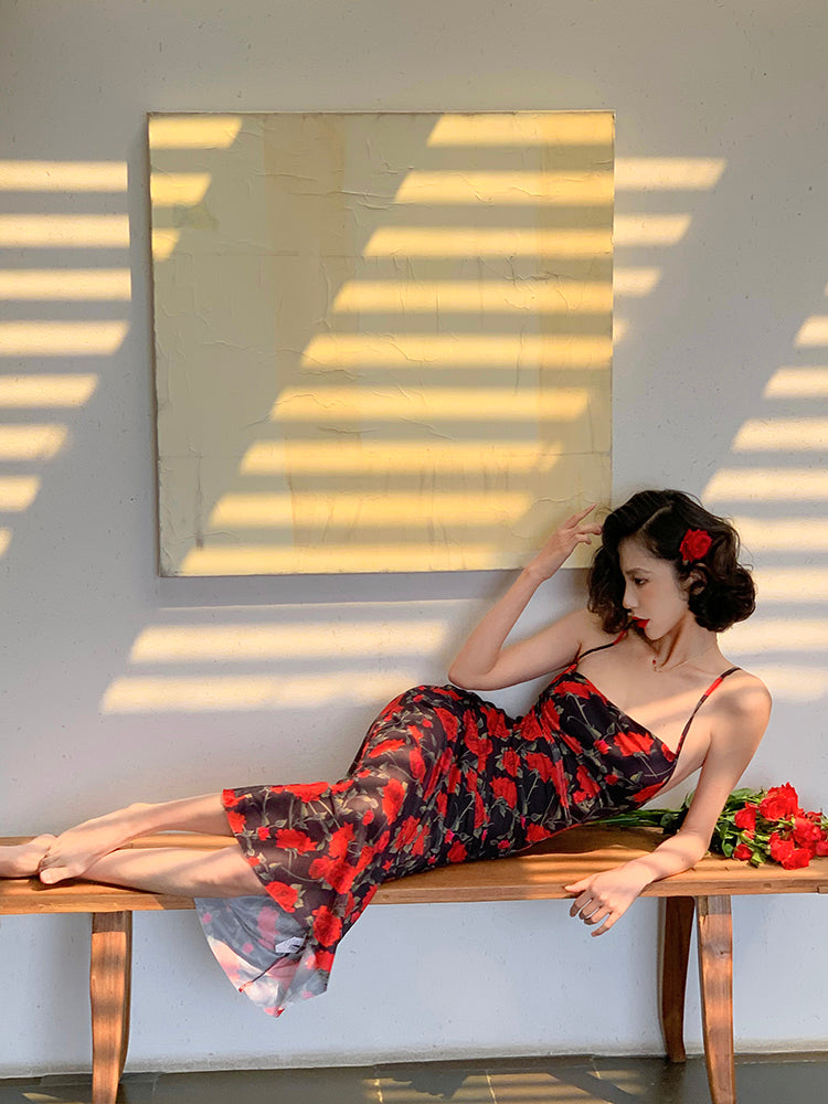 A Vintage Style Dress with Delicate Timeless Details