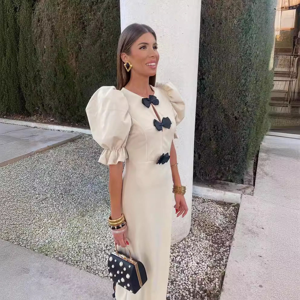 Beautifully Crafted Dress in a Classic Style