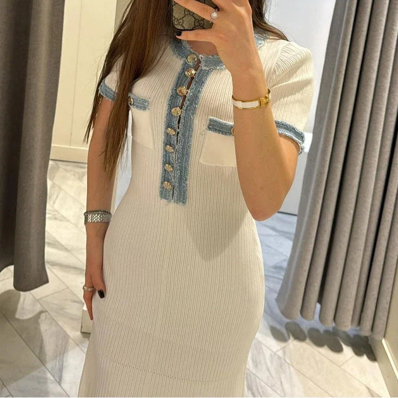 Sophisticated Dress with a Clean Classic Look
