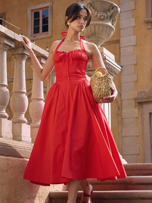 Sophisticated Dress with a Clean Classic Look