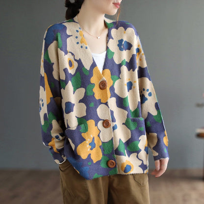 Classic Vintage Cardigan with a Flattering Fit
