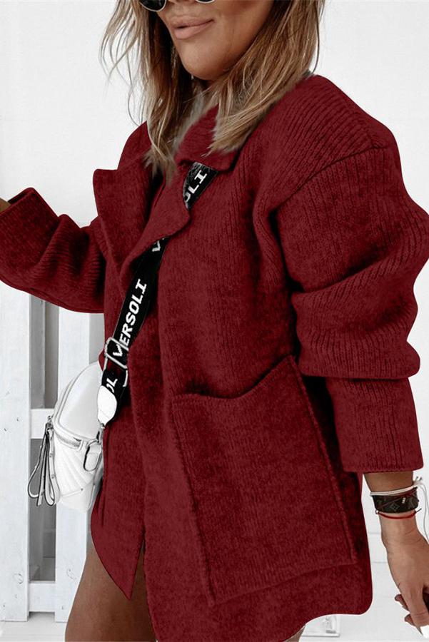 Well Tailored Cardigan with a Graceful Silhouette