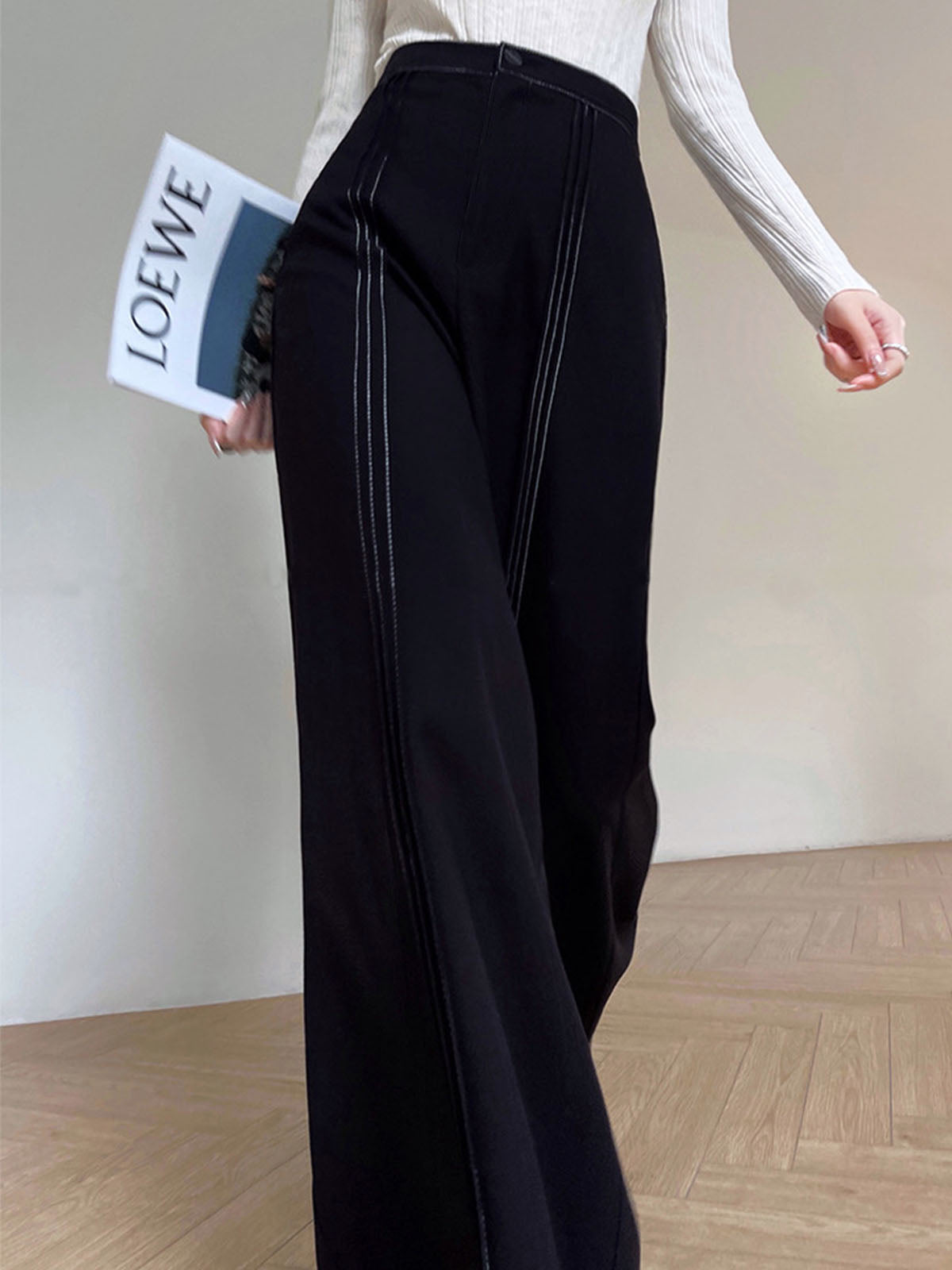 Sophisticated Pants with a Clean Classic Look