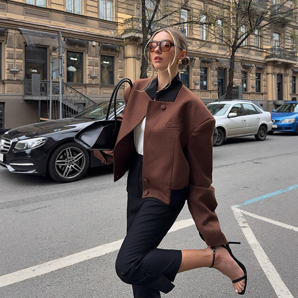 Elegantly Styled Jacket for Everyday Wear
