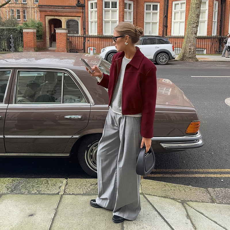 Effortlessly Elegant Jacket with a Timeless Design