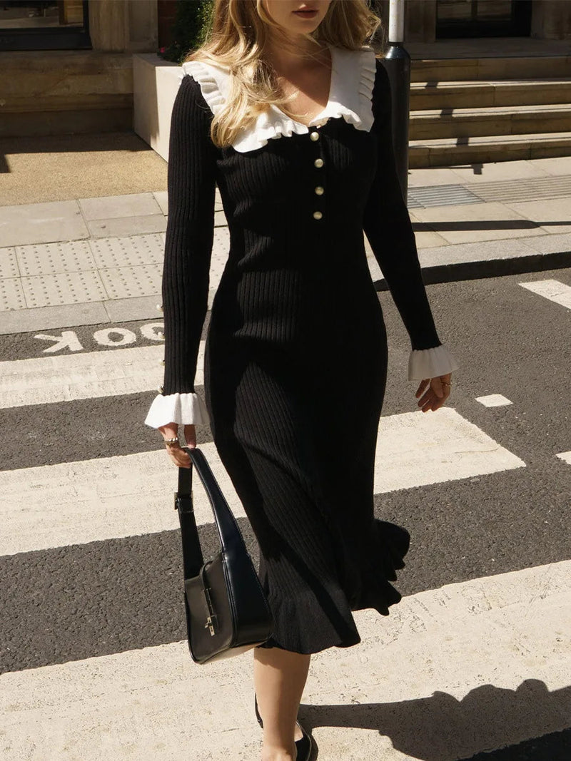 Classic Vintage Dress with a Flattering Fit