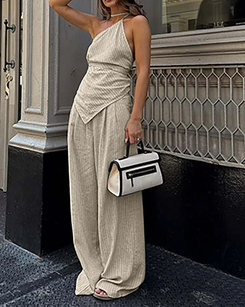Effortlessly Elegant Pants with a Timeless Design