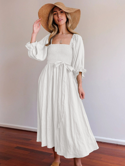 Beautifully Finished Dress in a Timeless Design