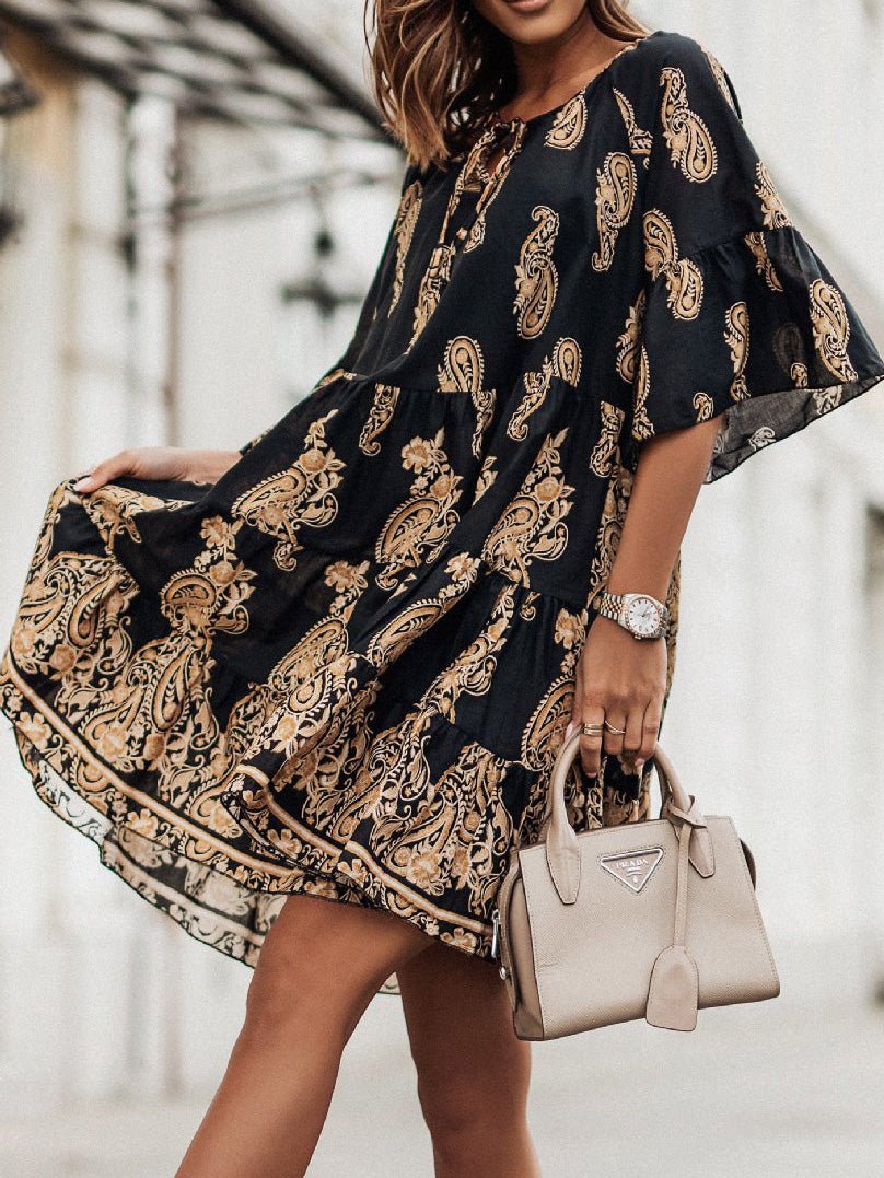 Beautifully Finished Dress in a Timeless Design