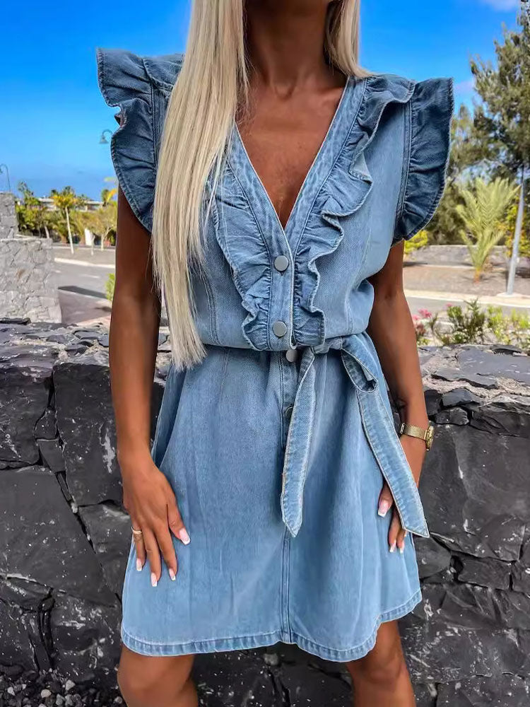 Beautifully Crafted Dress in a Classic Style