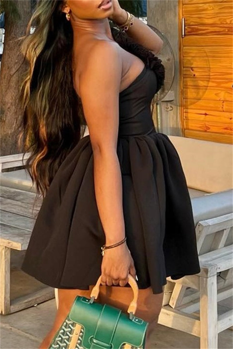 Sophisticated Dress with a Clean Classic Look