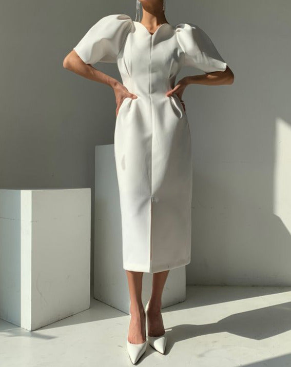 Classic Vintage Dress with a Flattering Fit