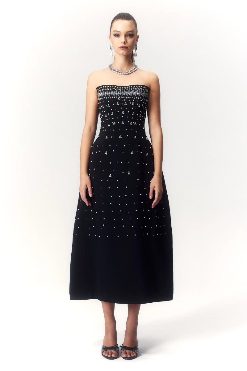 Classic Vintage Dress with a Flattering Fit