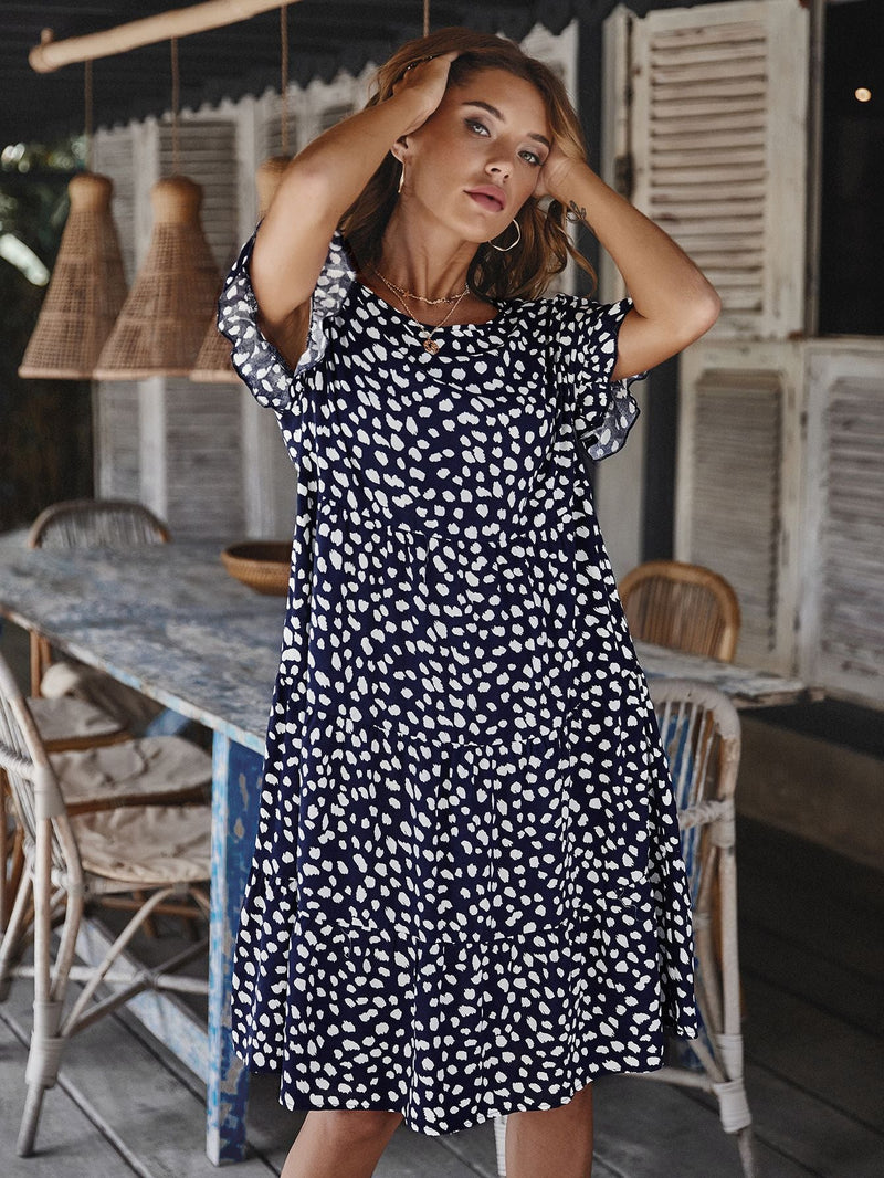 Well Tailored Dress with a Graceful Silhouette
