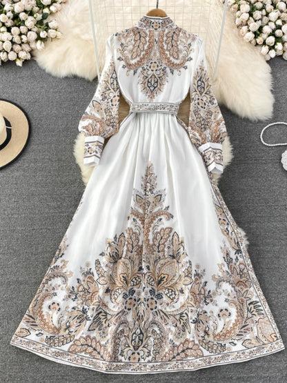 Classic Vintage & Enduringly Stylish Dress