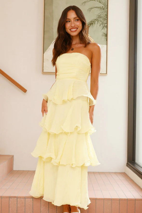 Well Tailored Dress with a Graceful Silhouette