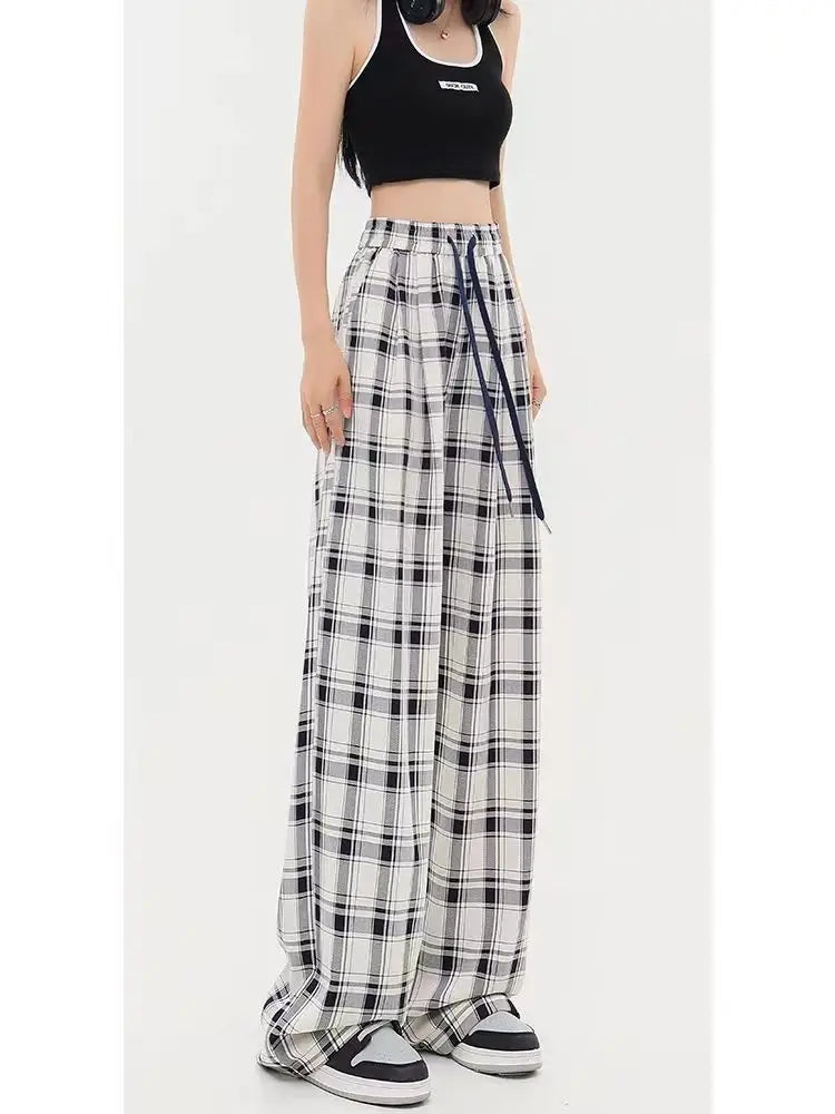 Beautifully Finished Pants in a Timeless Design