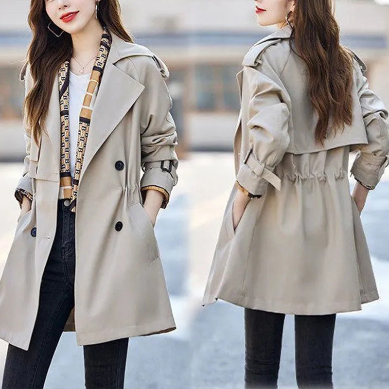 Beautifully Finished Coat in a Timeless Design