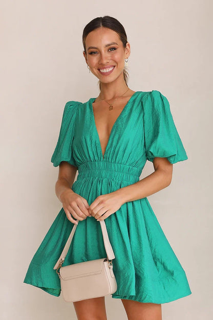 Classic Vintage & Enduringly Stylish Dress