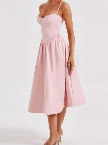 Classic Vintage Dress with a Flattering Fit