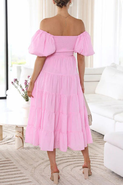 Effortlessly Elegant Dress with a Timeless Design